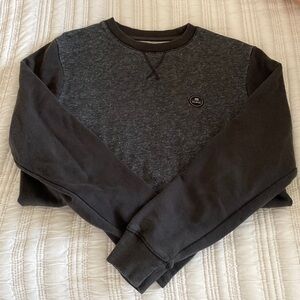 Billabong pullover with pockets size medium